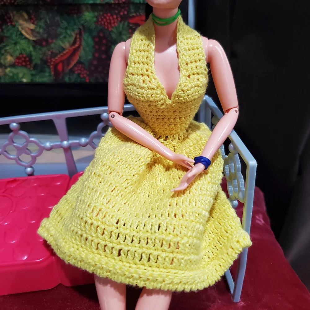 Hand Crocheted Yellow Barbie Doll Dress *NO DOLL* Vintage 💛